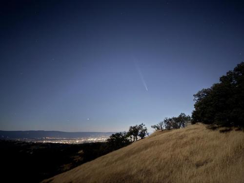 Comet Tsuchinshan-ATLAS from Lick Observatory, CA